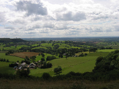 You can see the monument above the horizon to the left